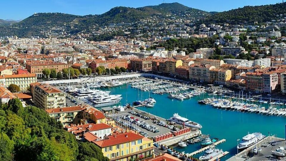 Retail in Nice for sale - Aerial - Image 1 of 3