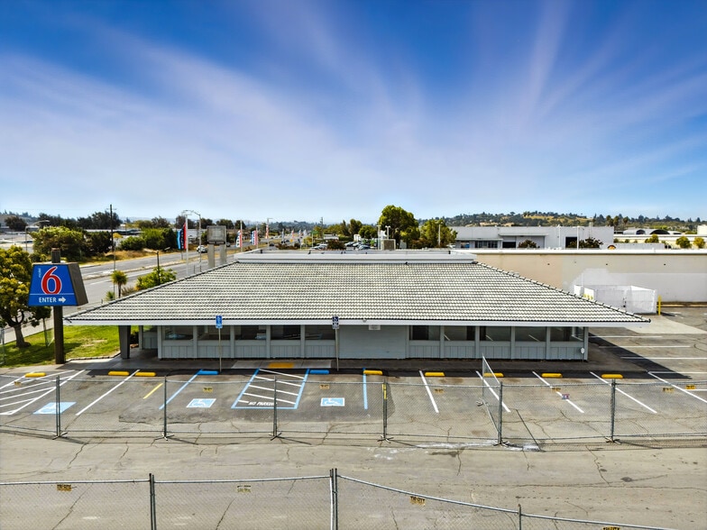 4355 Sonoma Blvd, Vallejo, CA for lease - Building Photo - Image 2 of 77