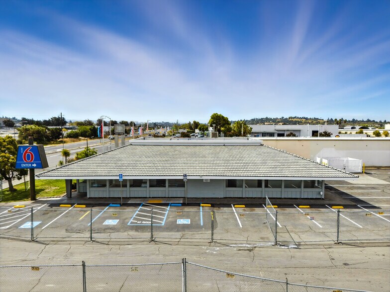 4355 Sonoma Blvd, Vallejo, CA à vendre - Photo du bâtiment - Image 2 de 87