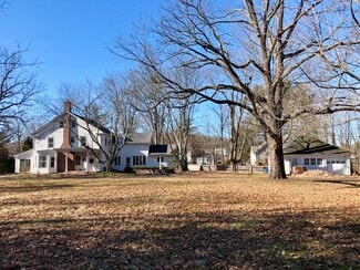 Plus de détails pour 8 E Granby Rd, Granby, CT - Commerce de détail à vendre