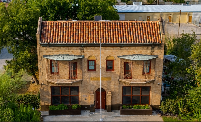 More details for 2323 Buena Vista St, San Antonio, TX - Retail for Sale