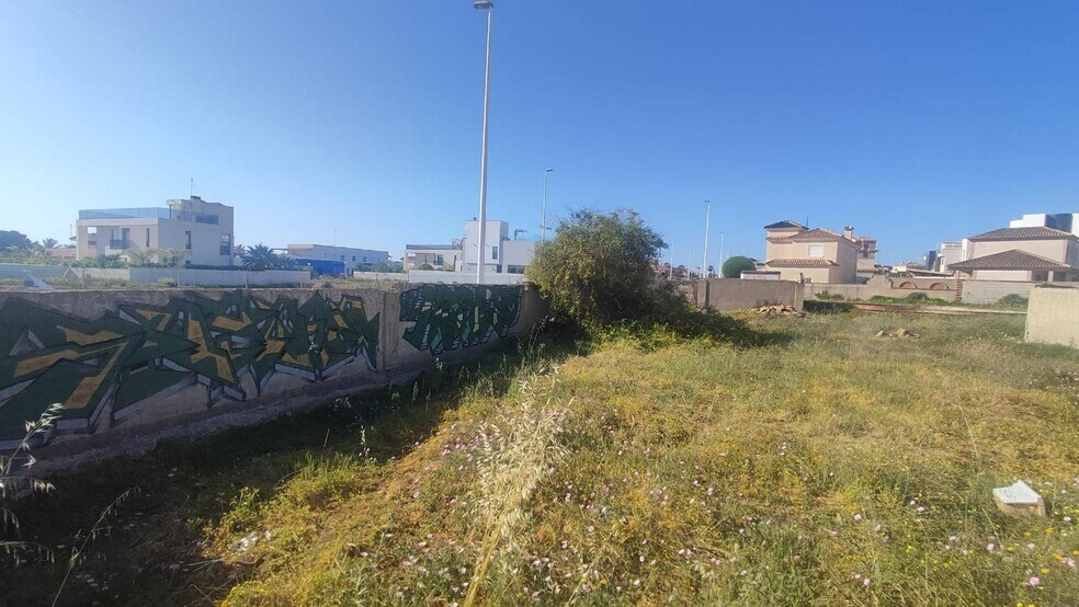 Carrer Zenia II, Orihuela, Alicante à vendre - Photo du bâtiment - Image 3 de 4