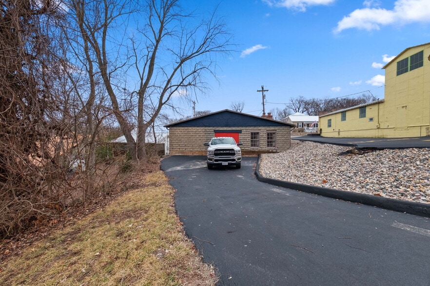 225 Jackson St, Augusta, MO for sale - Building Photo - Image 3 of 17