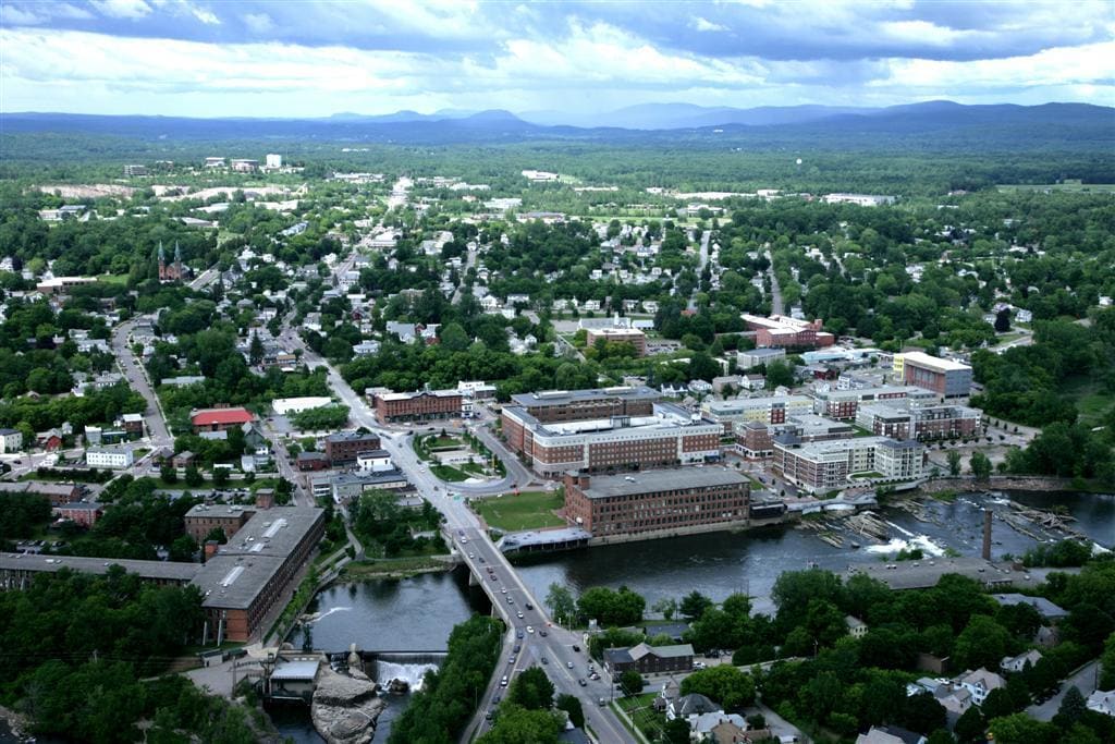 25 Winooski Falls Way, Winooski, VT for lease Interior Photo- Image 1 of 2