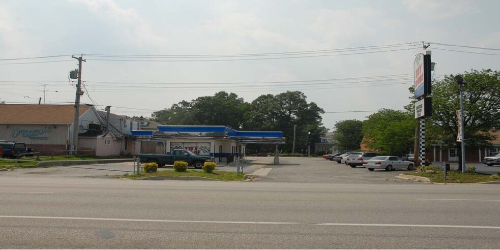7352 Ritchie Hwy, Glen Burnie, MD for sale - Building Photo - Image 2 of 2
