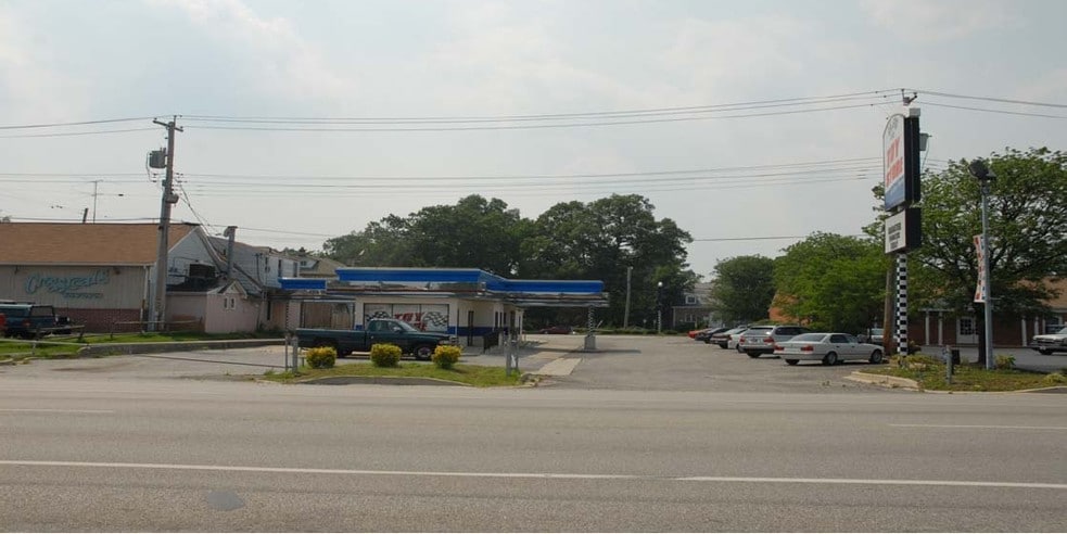 7352 Ritchie Hwy, Glen Burnie, MD à vendre - Photo du bâtiment - Image 2 de 2