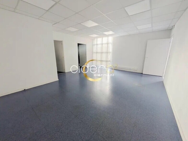 Office in Clermont-Ferrand for lease - Building Photo - Image 3 of 5