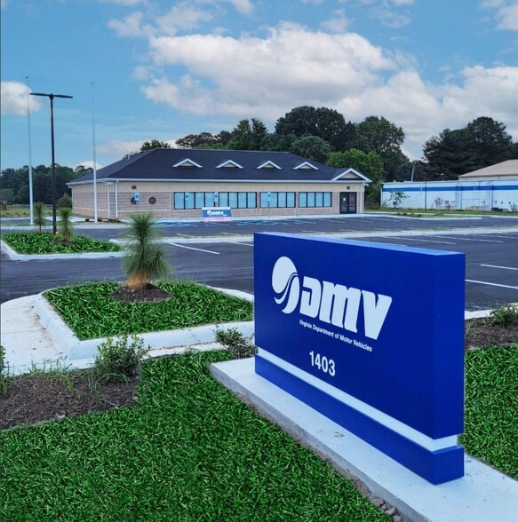 Church Street Investment Opportunity portfolio of 2 properties for sale on LoopNet.ca - Primary Photo - Image 2 of 2