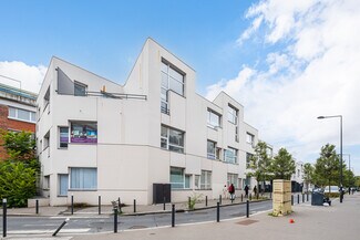 Plus de détails pour 10 Rue Des Blés, Saint-Denis - Bureau à louer