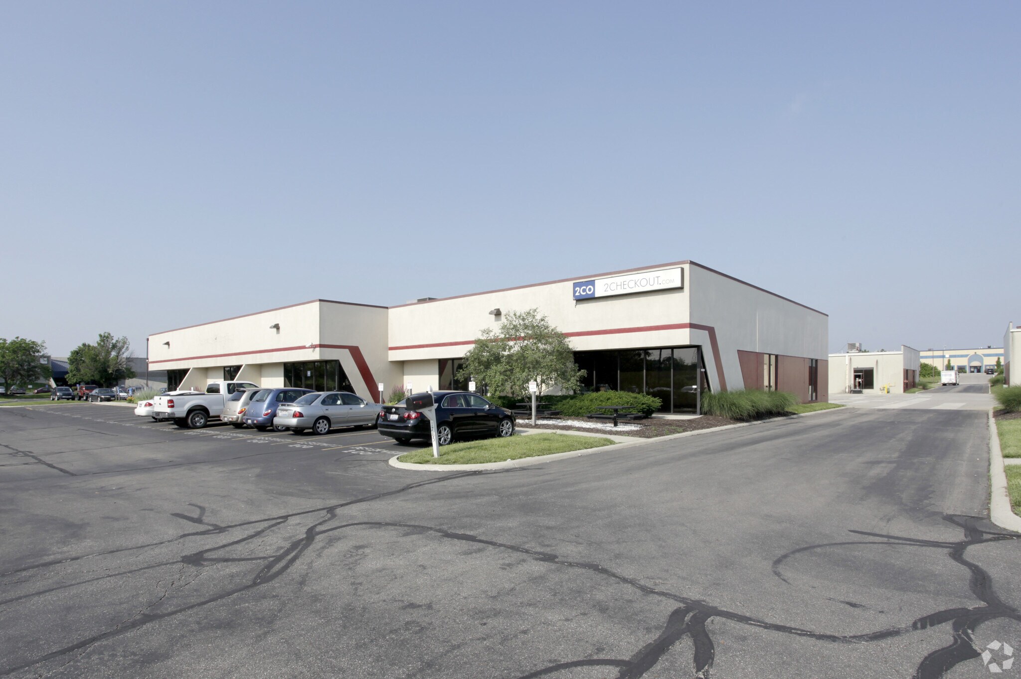 4350 Equity Dr, Columbus, OH for lease Primary Photo- Image 1 of 6