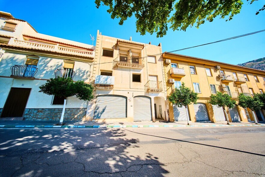 Calle Señor de la Expiración, 65, Lanjarón, Granada à vendre - Photo du bâtiment - Image 1 de 38