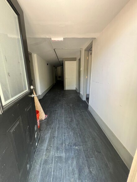 1770 NW Howell Mill Rd, Atlanta, GA à louer - Photo intérieure - Image 2 de 12