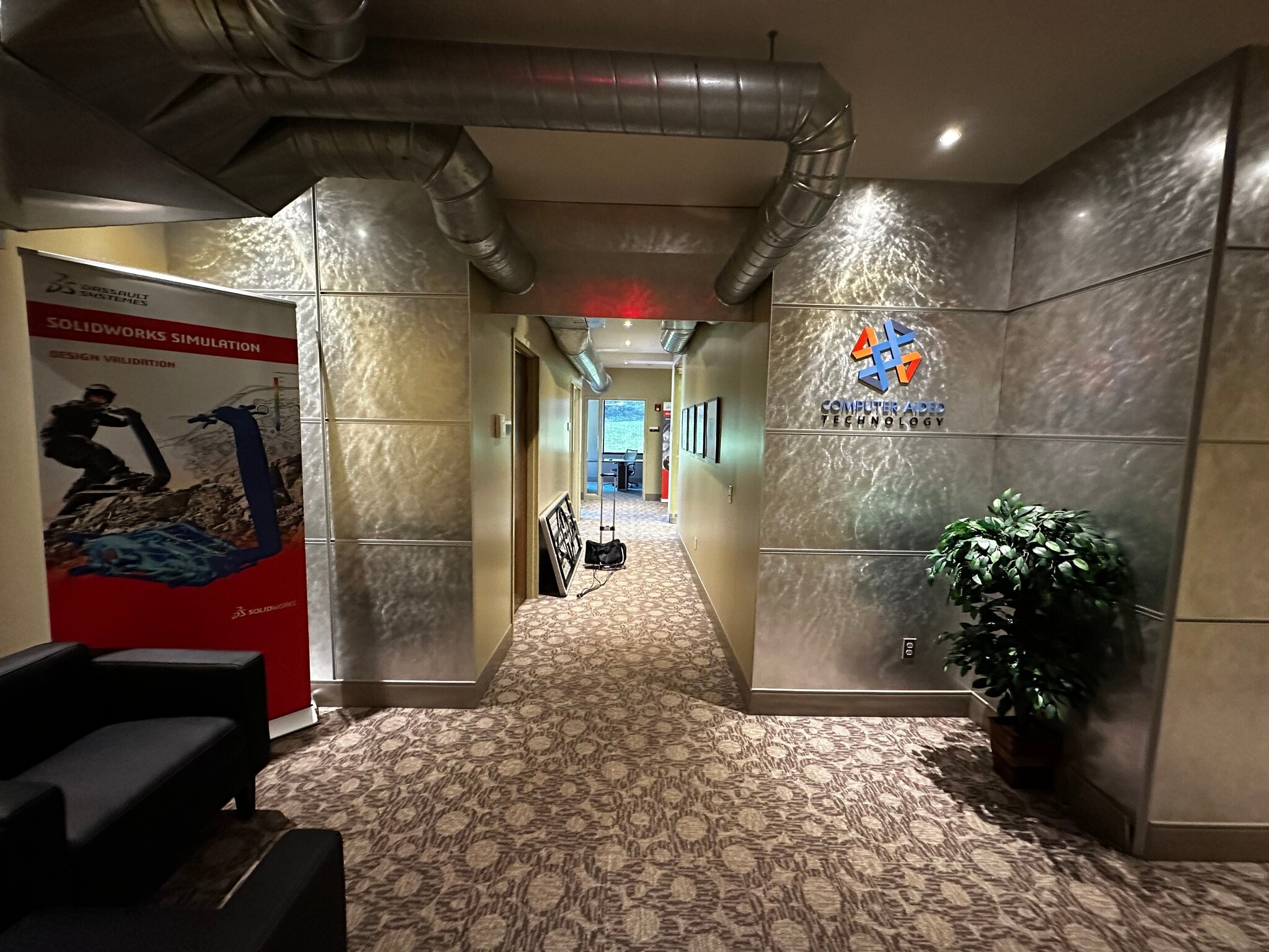 700 Blaw Ave, Pittsburgh, PA for lease Interior Photo- Image 1 of 7