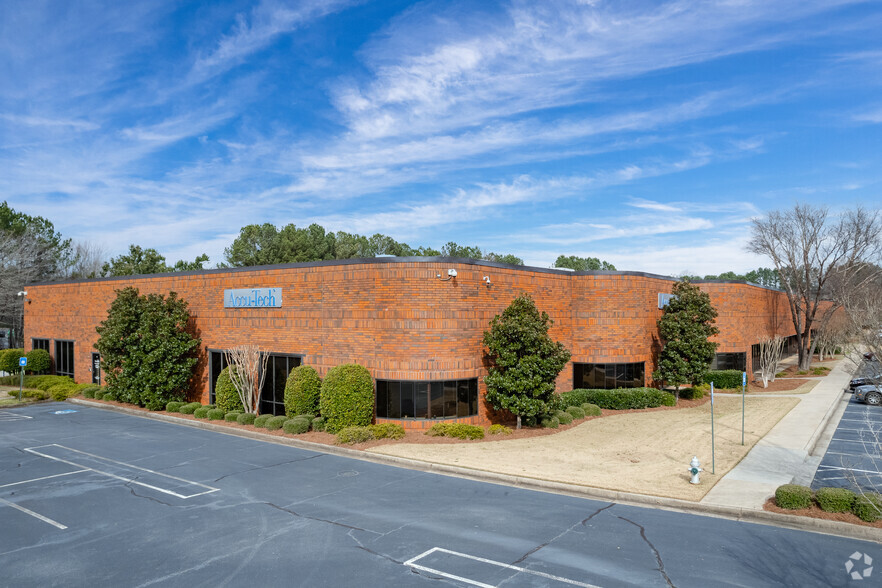 11350 Old Roswell Rd, Alpharetta, GA à vendre - Photo du bâtiment - Image 1 de 1