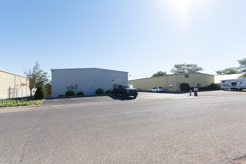 136 Racquette Dr, Fort Collins, CO à louer - Photo du bâtiment - Image 2 de 23