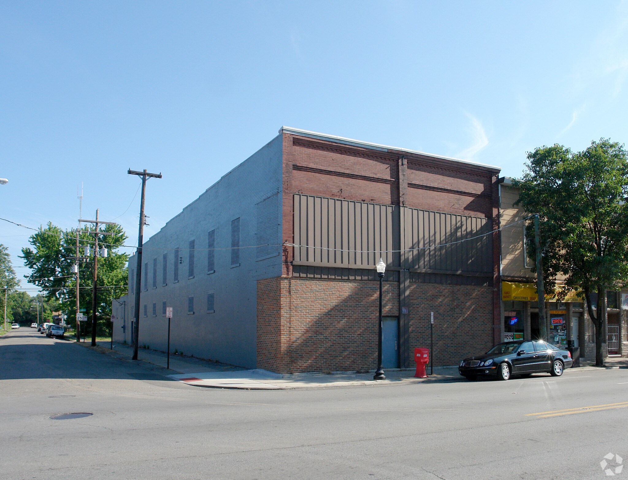 960 W Broad St, Columbus, OH à louer Photo principale- Image 1 de 3