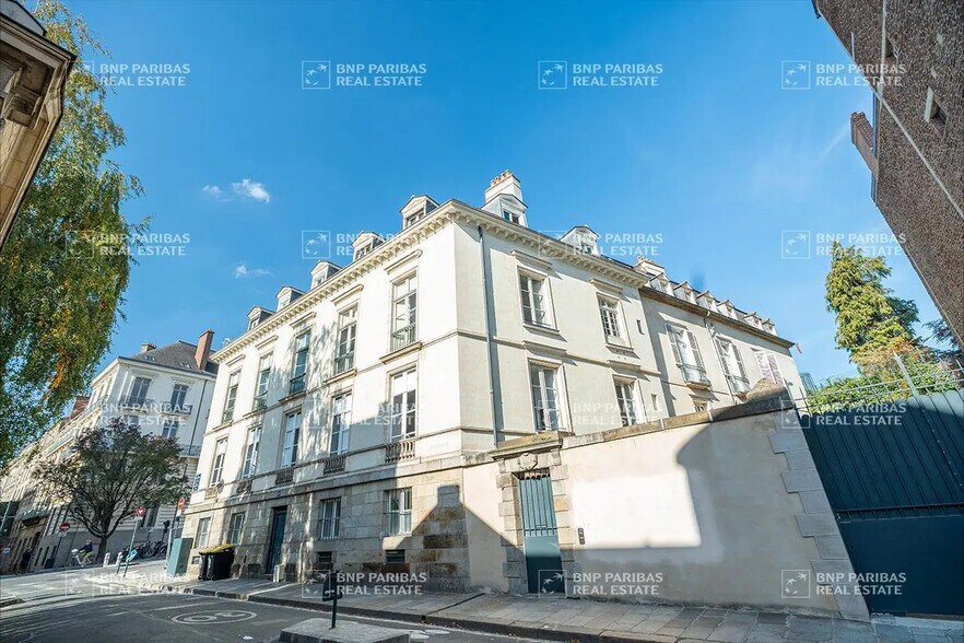 Bureau dans Rennes à louer - Photo du bâtiment - Image 1 de 8