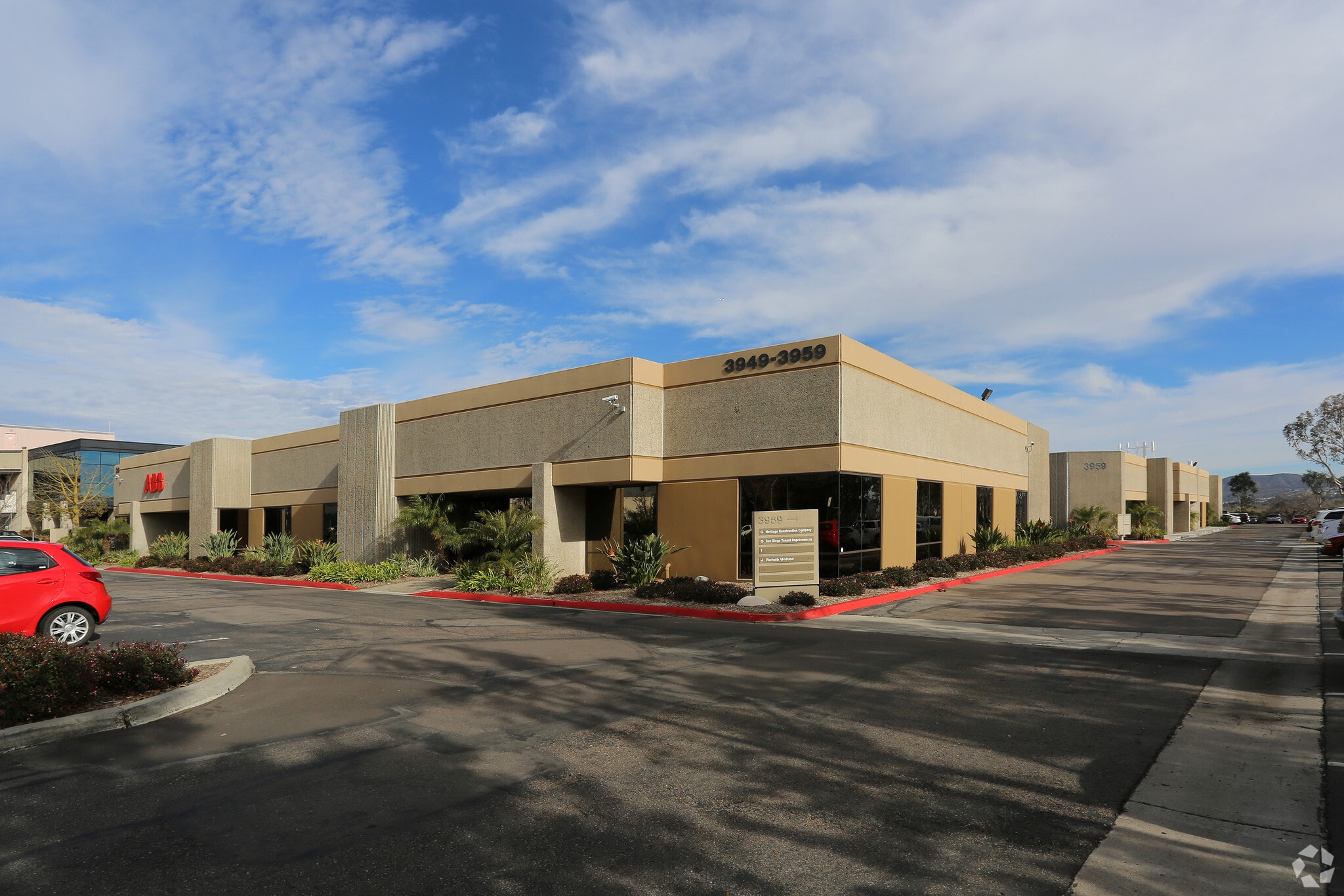 3949 Ruffin Rd, San Diego, CA for lease Primary Photo- Image 1 of 4