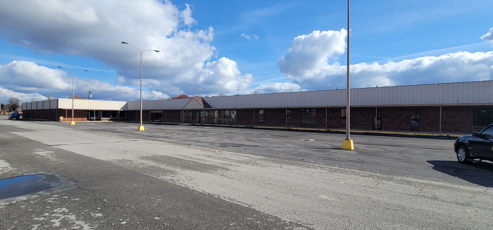 470 Hotchkiss St, Campbellsville, KY à vendre Photo principale- Image 1 de 9