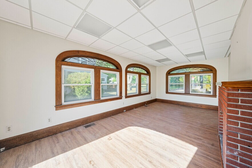 150 W End Ave, Somerville, NJ à vendre - Photo du bâtiment - Image 3 de 30