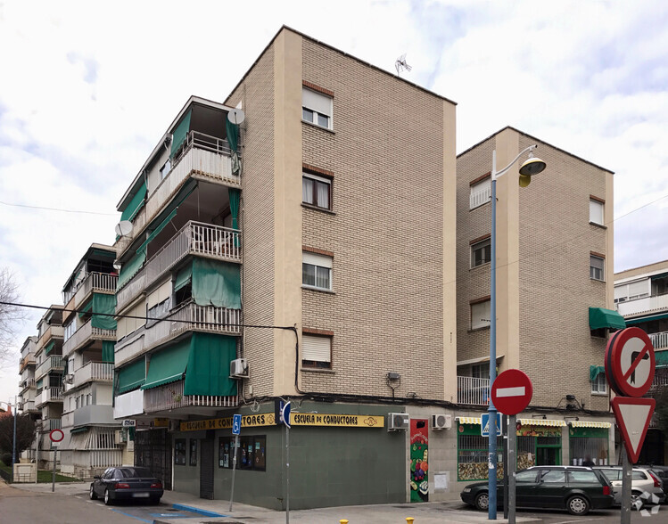 Calle Urbanización de la Fuentebella, 39, Parla, Madrid for sale - Primary Photo - Image 1 of 1