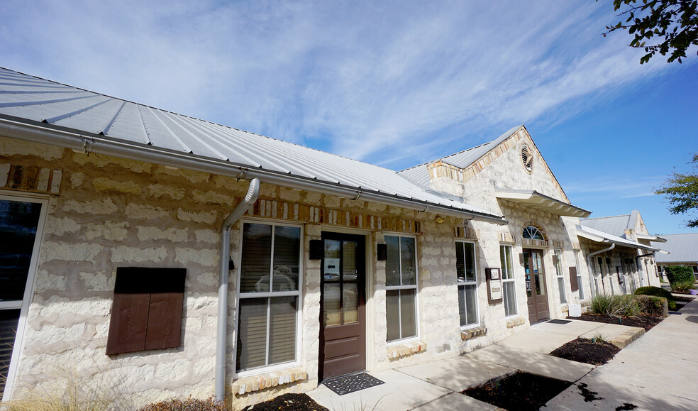 1930 Rawhide Dr, Round Rock, TX à vendre - Photo principale - Image 1 de 2