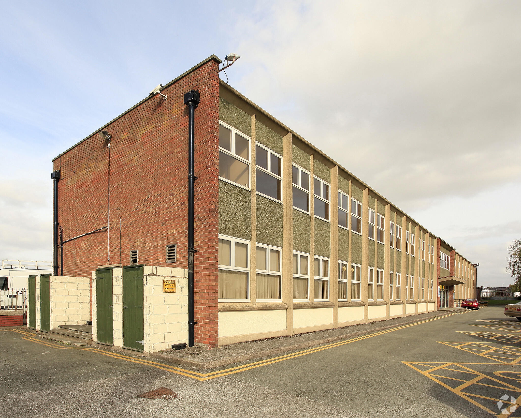 Goodlass Rd, Liverpool for lease Primary Photo- Image 1 of 4