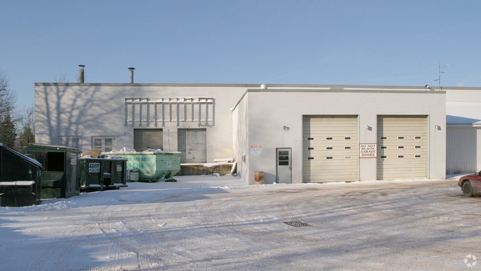 65 Holmes Rd, Newington, CT for lease - Building Photo - Image 3 of 7