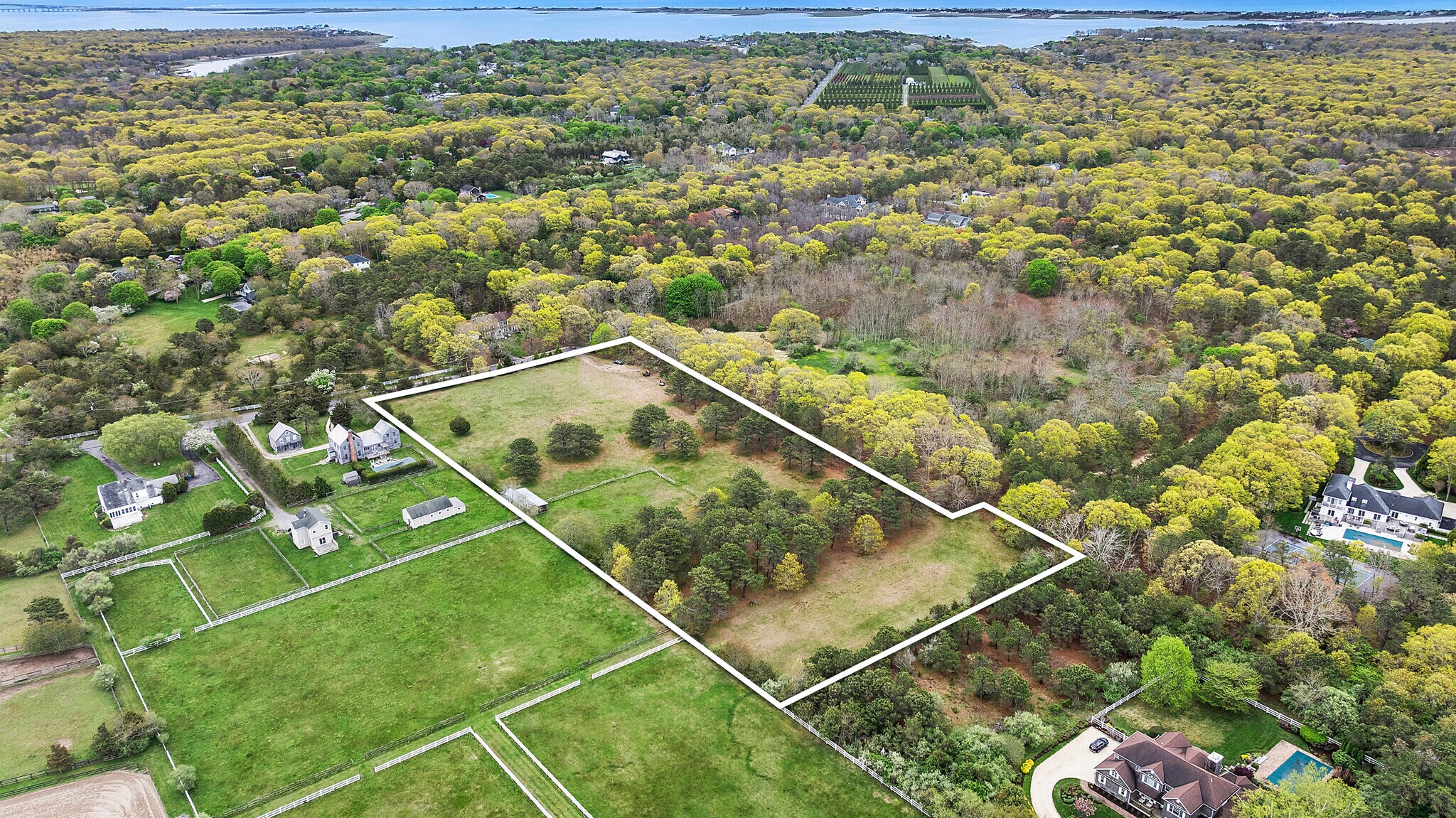 144 DAMASCUS Rd, East Quogue, NY à vendre Aérien- Image 1 de 10