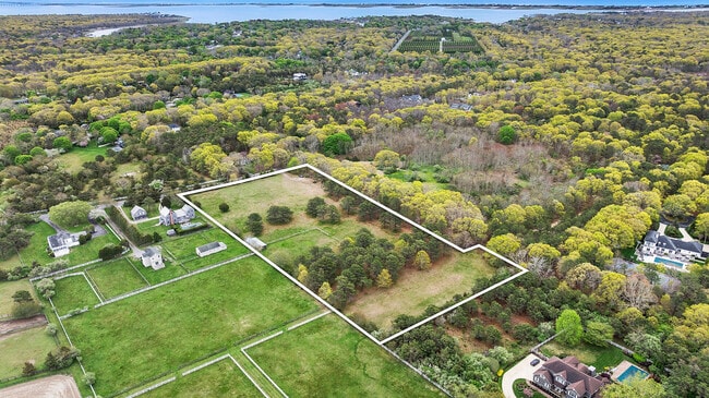 Plus de détails pour 144 DAMASCUS Rd, East Quogue, NY - Terrain à vendre
