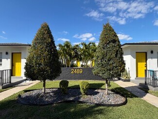 Plus de détails pour 2489 SW 27th St, Miami, FL - Multi-résidentiel à vendre