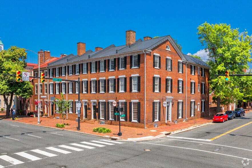 228 S Washington St, Alexandria, VA à vendre - Photo principale - Image 1 de 47