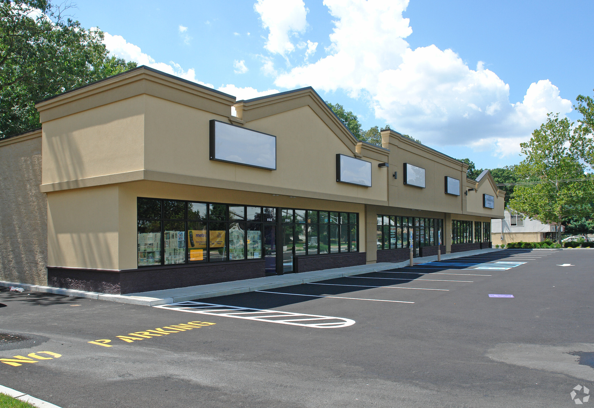 610 Blackwood Clementon Rd, Clementon, NJ for lease Primary Photo- Image 1 of 8