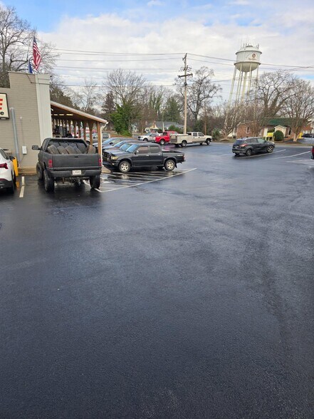 602 E Buford St, Gaffney, SC à vendre - Photo du bâtiment - Image 2 de 33