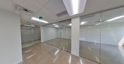 3333 Welborn St, Dallas, TX for lease Interior Photo- Image 2 of 4