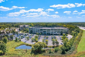 Plus de détails pour 100 S Saunders Rd, Lake Forest, IL - Bureau à louer