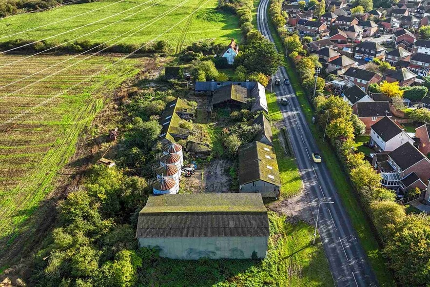 Burnham Rd, South Woodham Ferrers for sale - Building Photo - Image 3 of 6