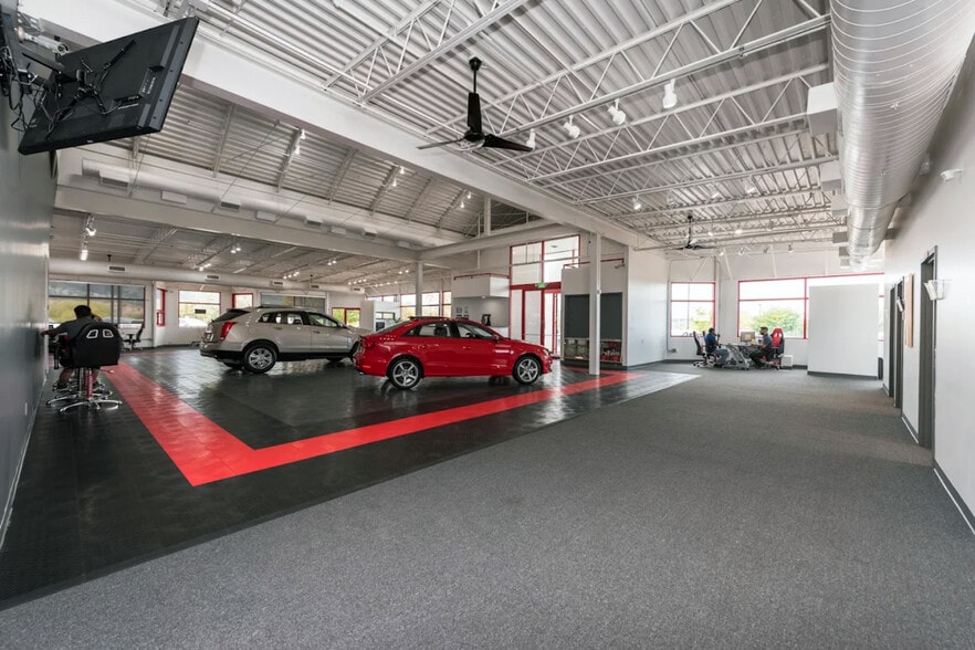 965 Summer Games Dr, Colorado Springs, CO for sale - Interior Photo - Image 3 of 6