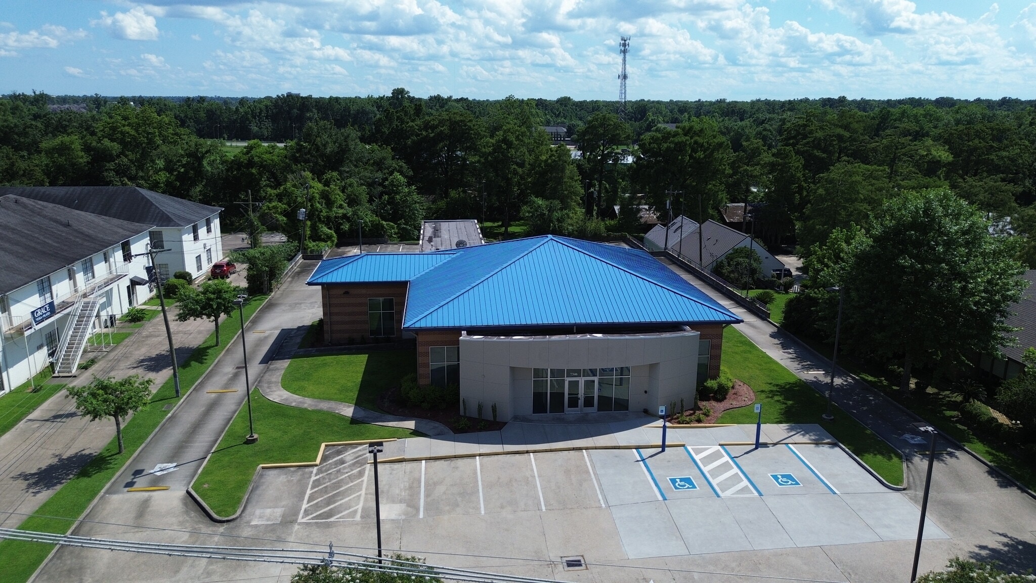 7346 Highland Rd, Baton Rouge, LA for sale Primary Photo- Image 1 of 15