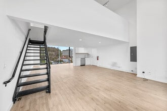 1501 Main St, Venice, CA for lease Interior Photo- Image 1 of 8