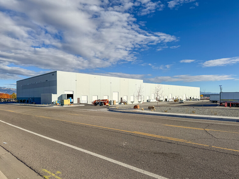 541 Airport Dr, Albuquerque, NM for lease - Building Photo - Image 2 of 8