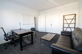 1041 N Formosa Ave, West Hollywood, CA for lease Interior Photo- Image 2 of 2