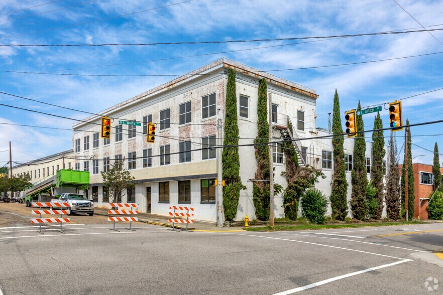 116 W Arch St, Lancaster, SC à vendre - Photo du bâtiment - Image 1 de 12