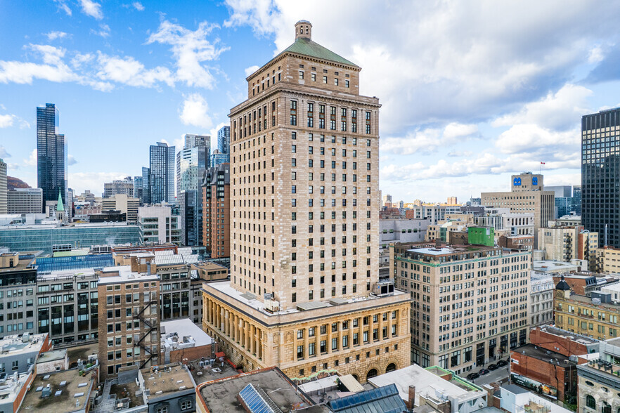 360 Rue Saint-Jacques, Montréal, QC à louer - Photo du bâtiment - Image 3 de 15