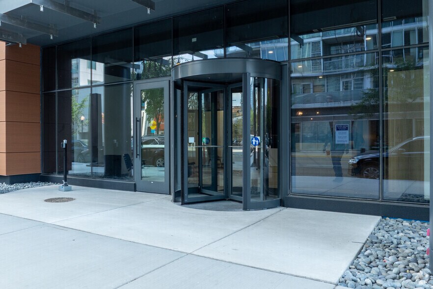 1717 S Michigan Ave, Chicago, IL for lease - Building Photo - Image 3 of 158