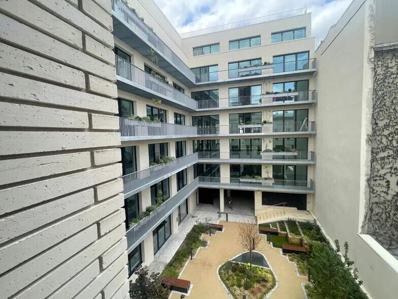 36 Rue Du Chemin Vert, Paris à louer - Photo du bâtiment - Image 3 de 20