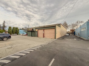 995 E Santa Clara St, San Jose, CA à louer Photo du bâtiment- Image 2 de 15