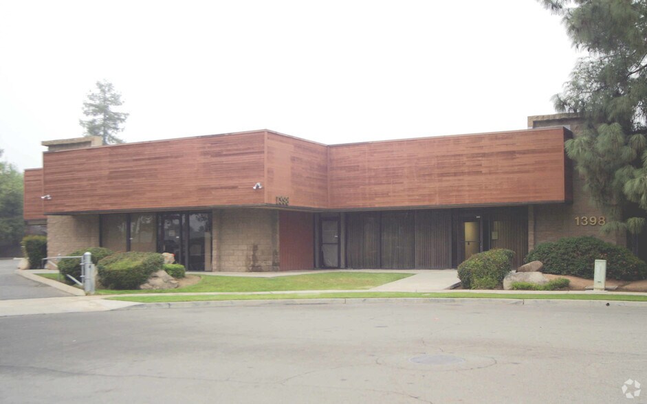 1398 W Indianapolis Ave, Fresno, CA à louer - Photo du bâtiment - Image 2 de 5