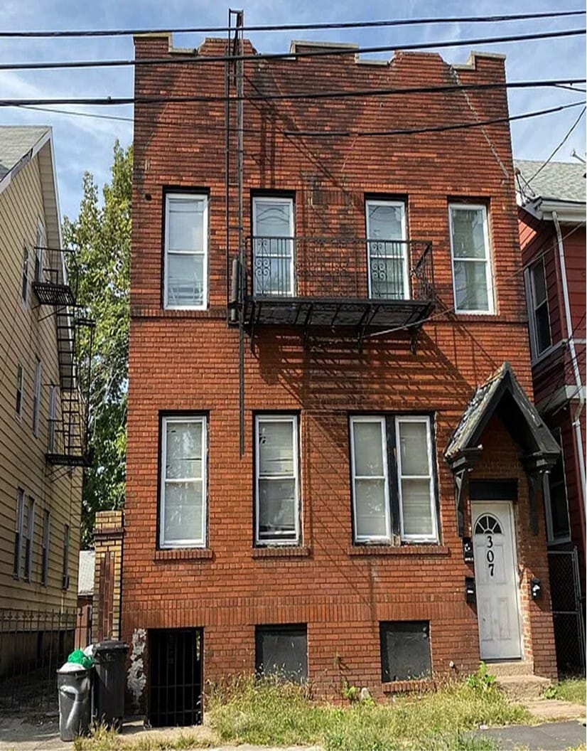 307 Clinton Pl, Newark, NJ for sale Primary Photo- Image 1 of 17