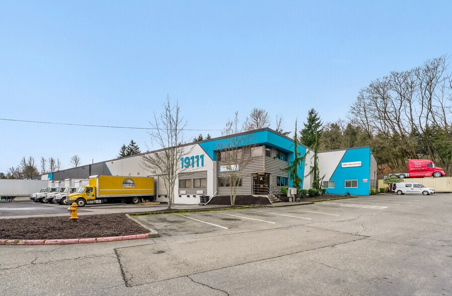 19111 Des Moines Memorial Dr, Seatac, WA for lease - Building Photo - Image 3 of 9